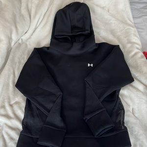 Under armour hoodie size medium